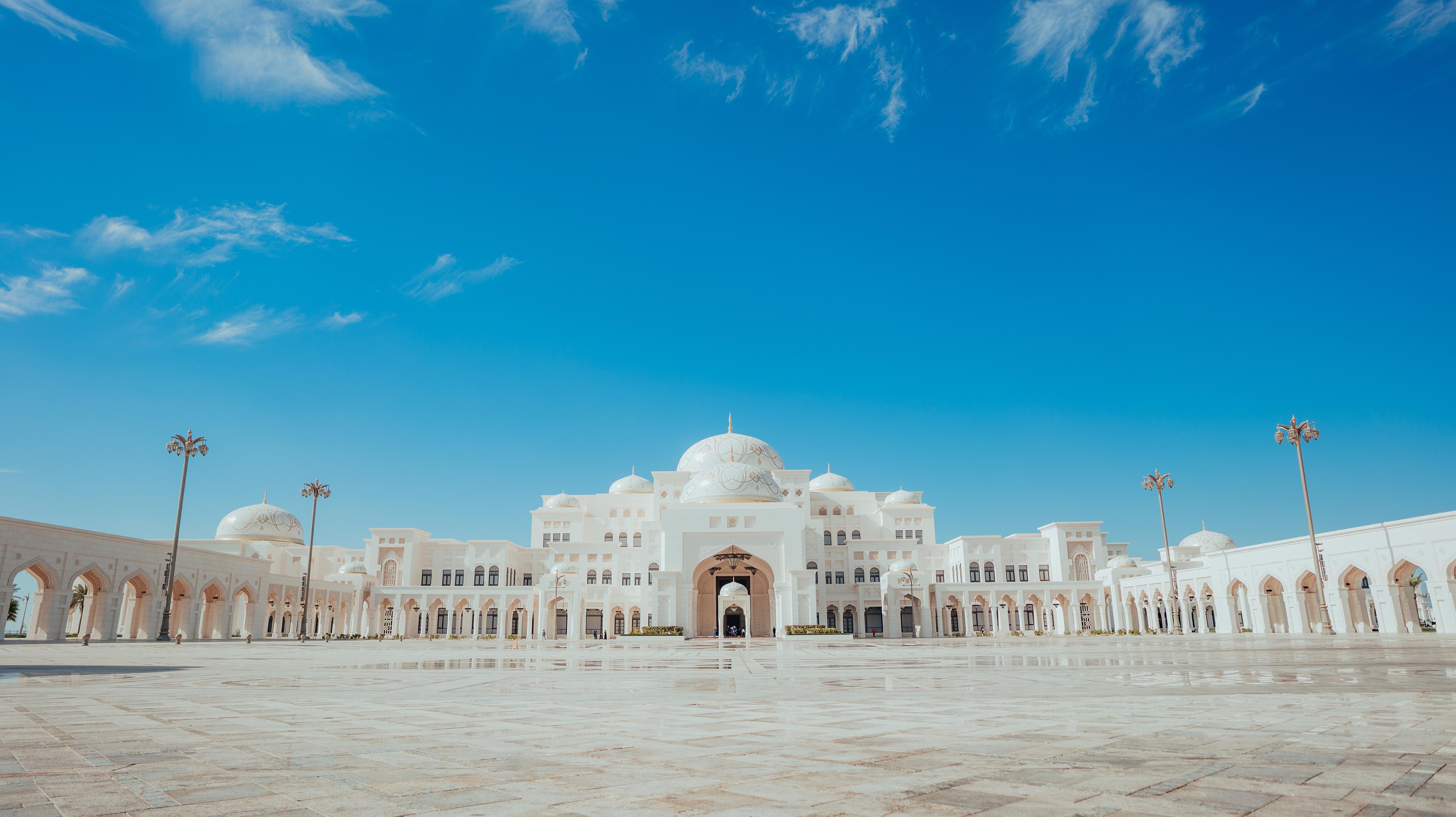 Abu dhabi extraordinary experiences