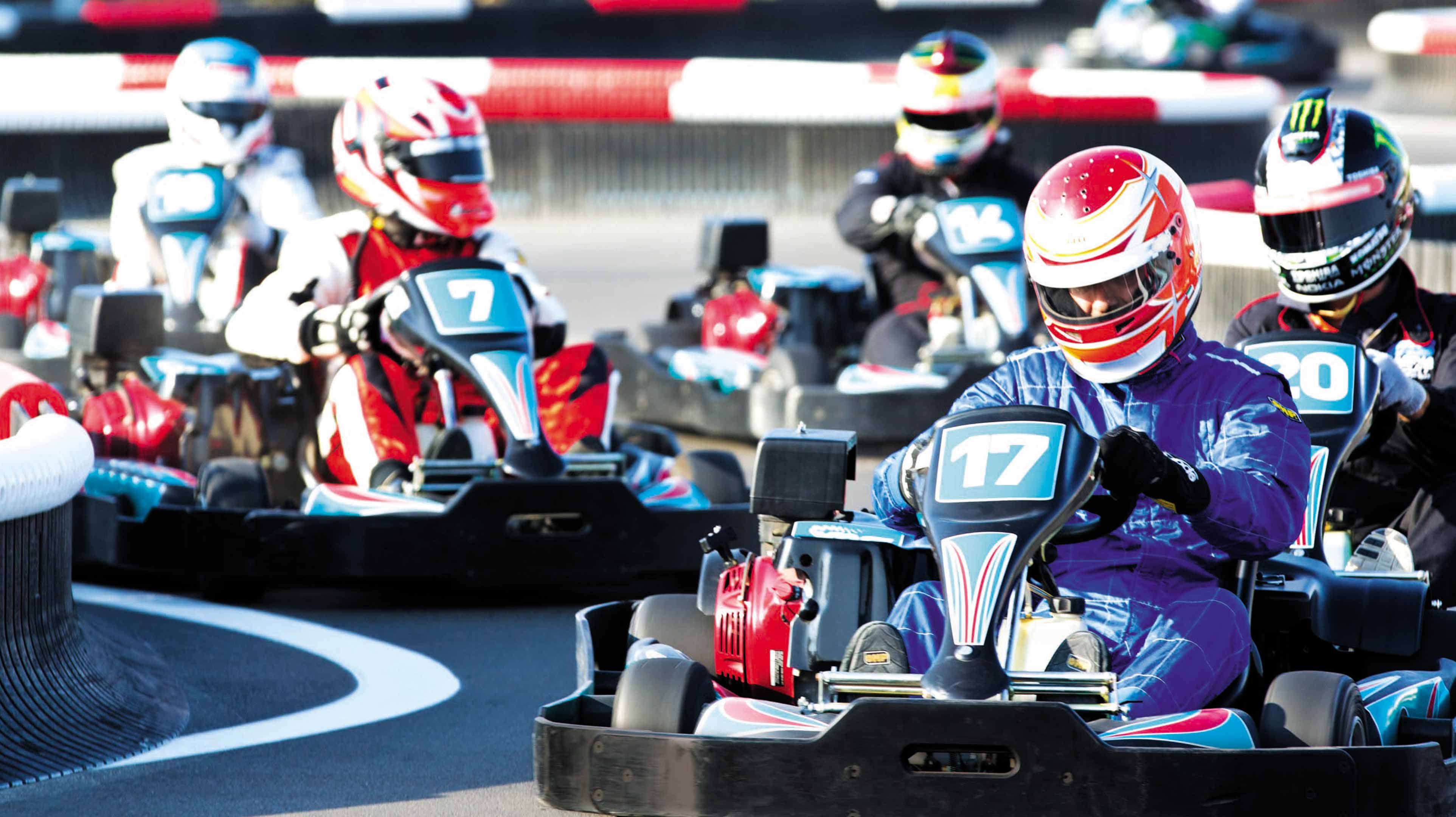 3. Wyścigi w Yas Kartzone