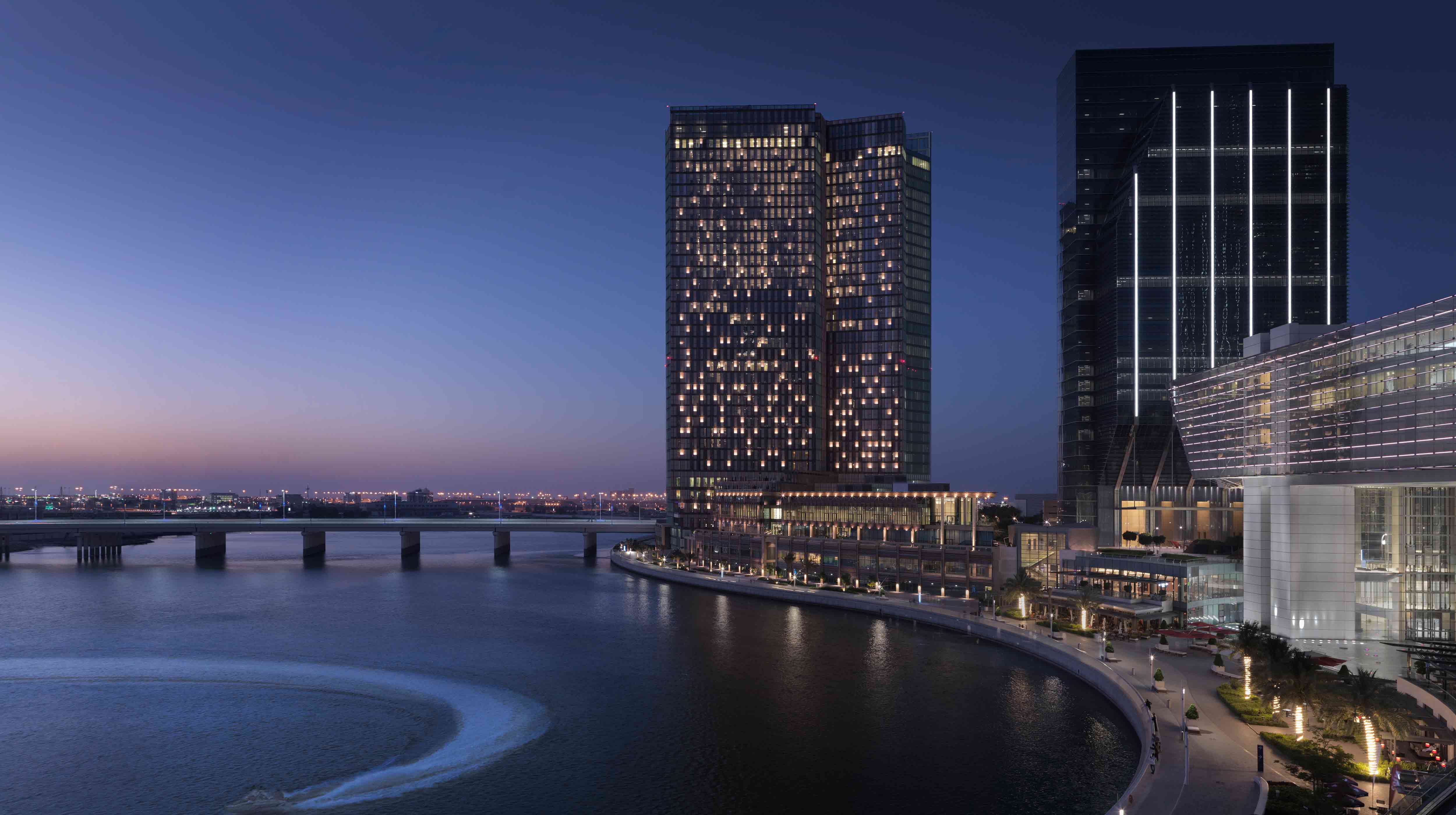 Отель Four Seasons Abu Dhabi at Al Maryah Island