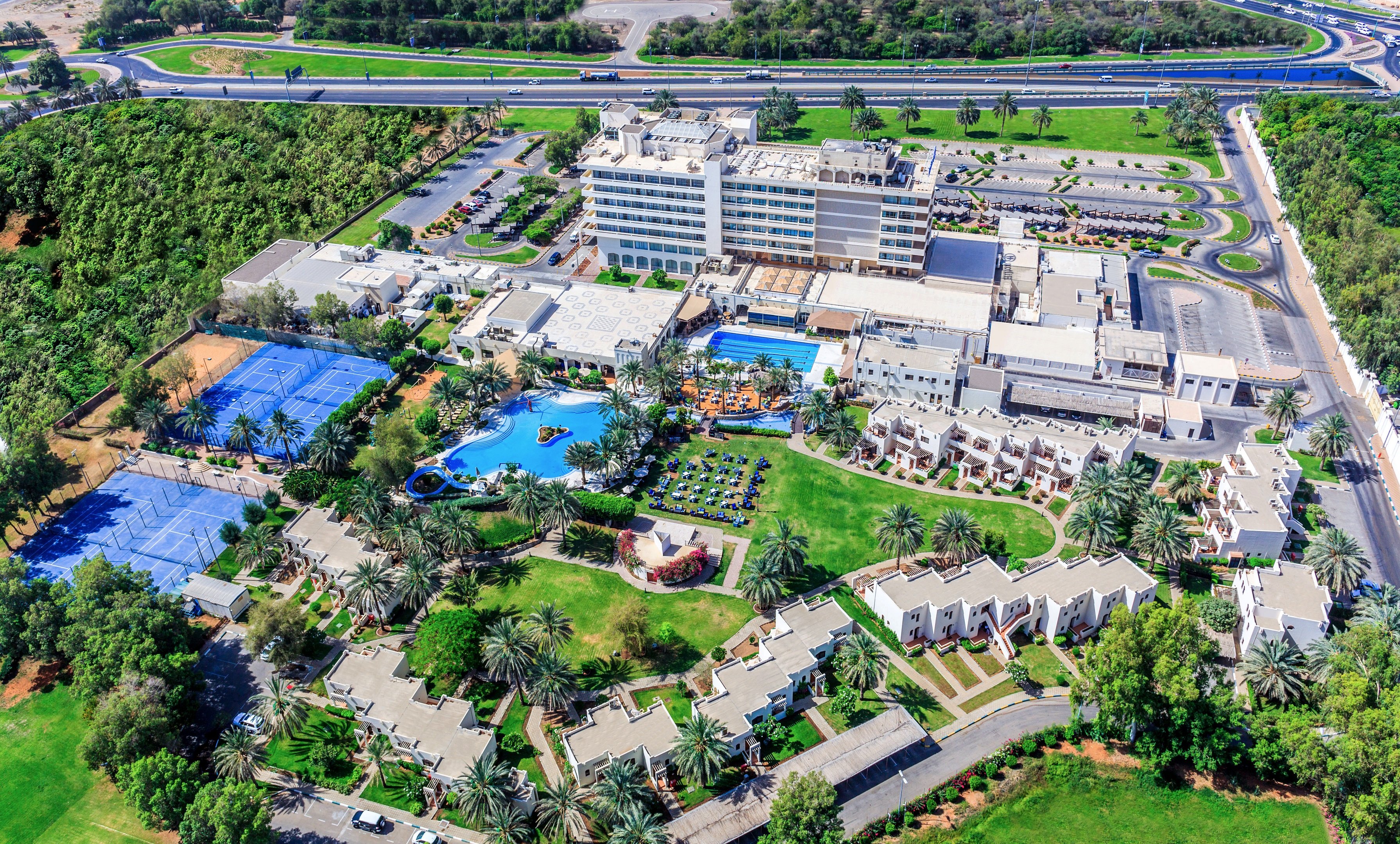 Radisson Blu Hotel  Resort Al Ain