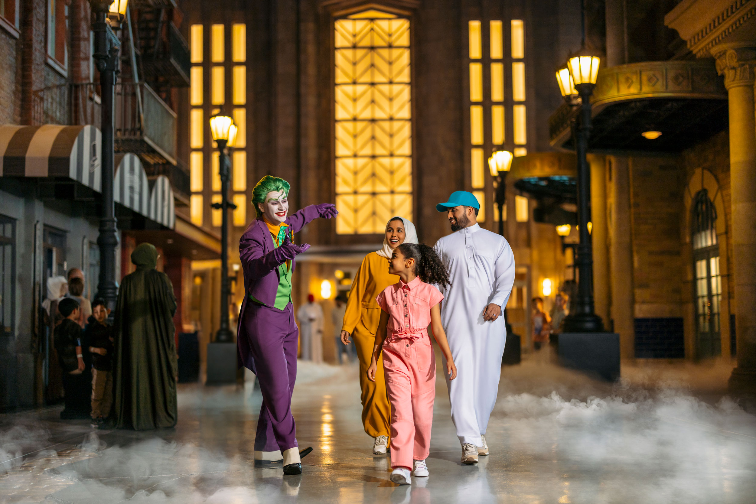 阿布扎比华纳兄弟世界主题公园™（Warner Bros. World™ Abu Dhabi）