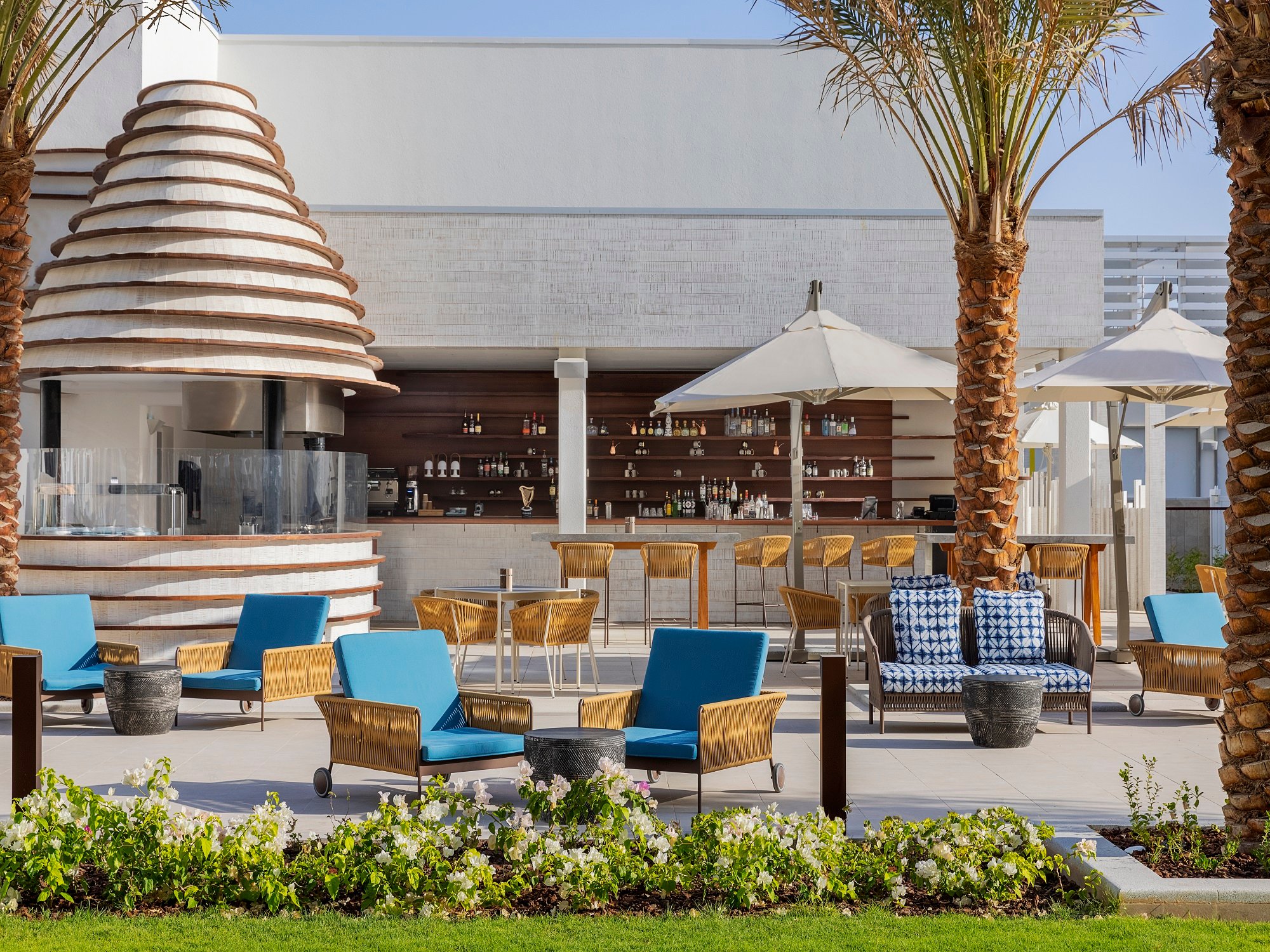 Capila Pool Bar and Grill